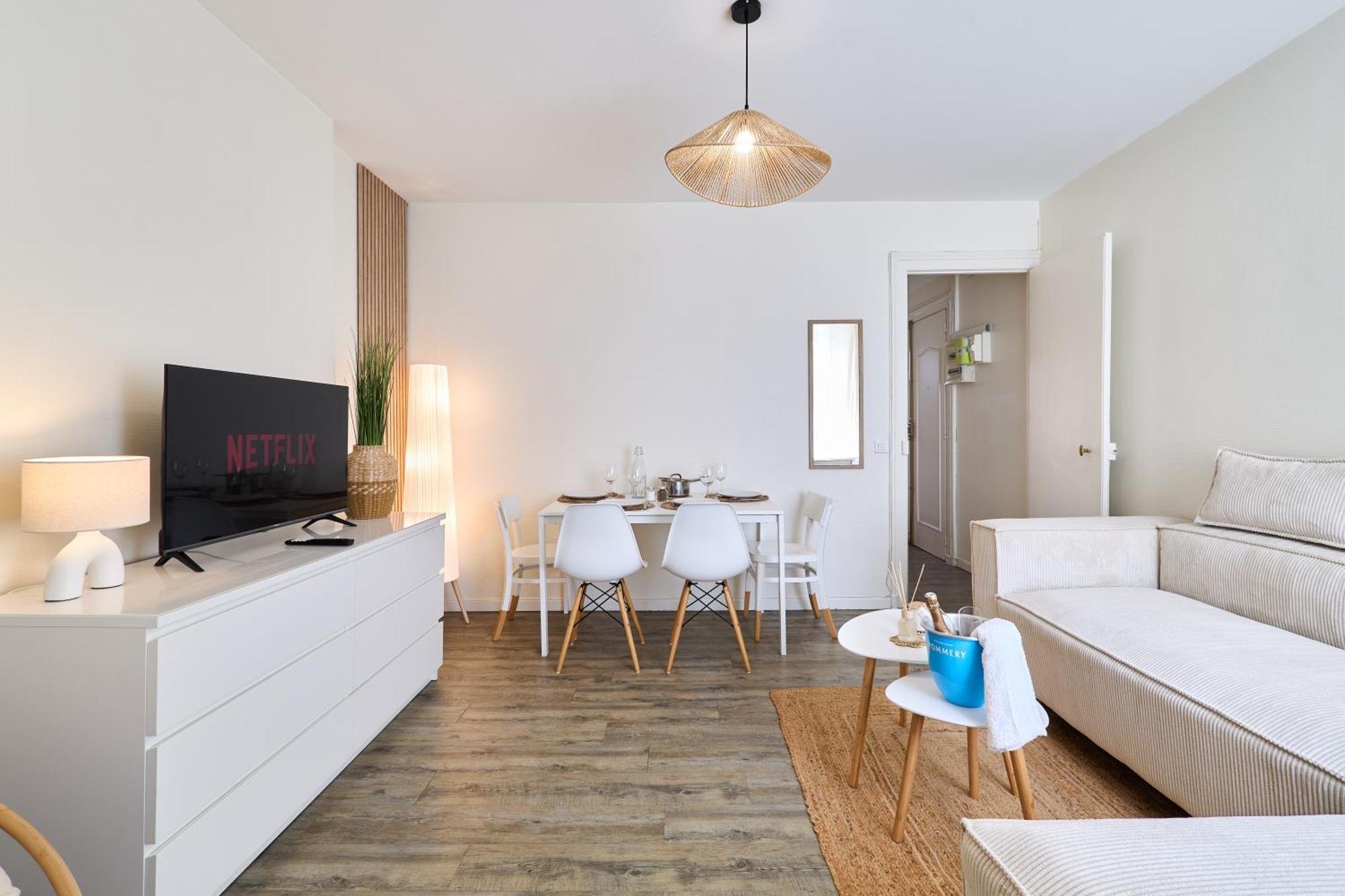 Le Petillant, Gare Centre-Ville, Netflix, Wifi Reims Luaran gambar
